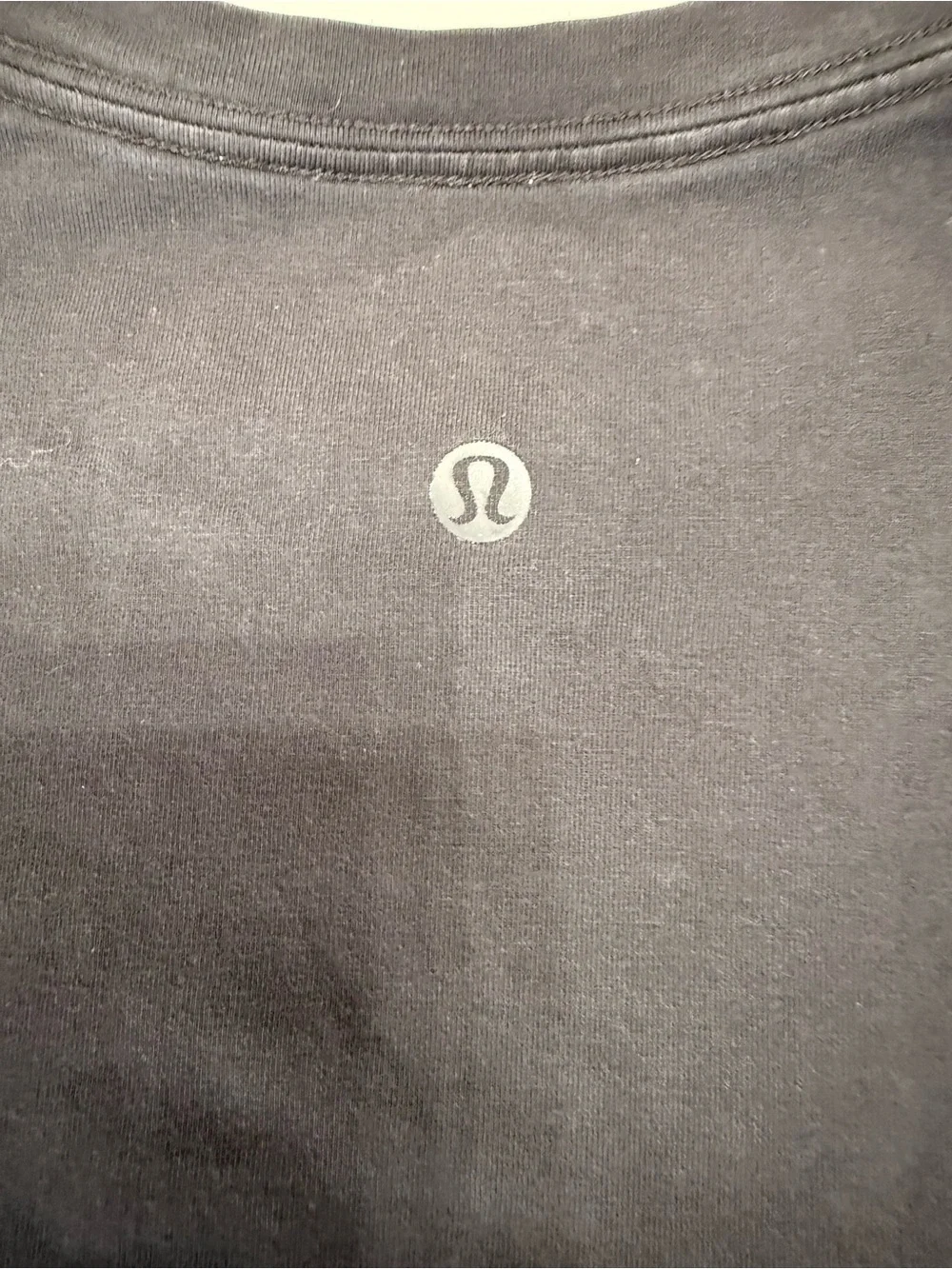 lululemon Black Long-Sleeve Performance Tee Size Medium